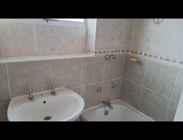 2 bed property to rent in OCEAN VIEW